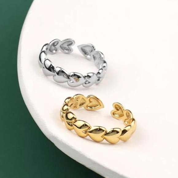 NEW 18K GOLD ADJUSTABLE HEART CONNECTING ADJUSTABLE RING - Picture 4 of 5